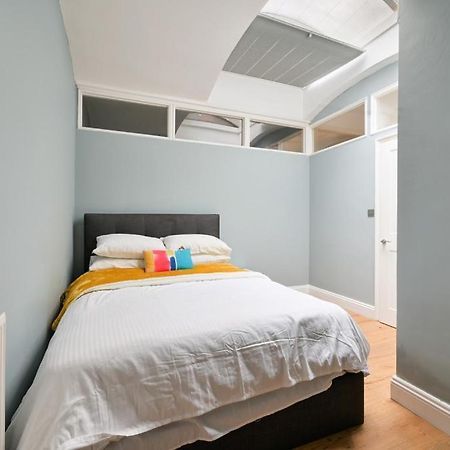 Apartamento Cozy Hideaway In South Ken! Londres Exterior foto