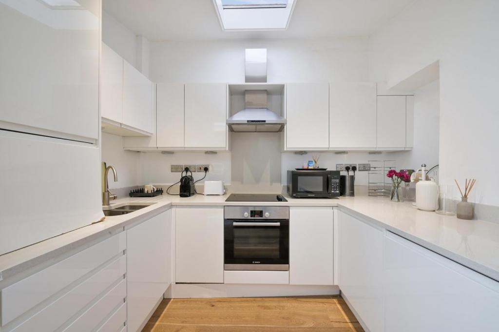 Apartamento Cozy Hideaway In South Ken! Londres Exterior foto